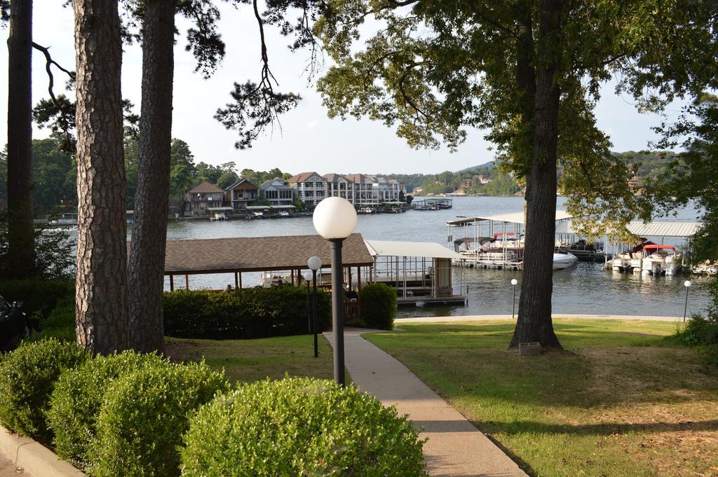 Country Inn Lake Resort Hot Springs Exterior photo